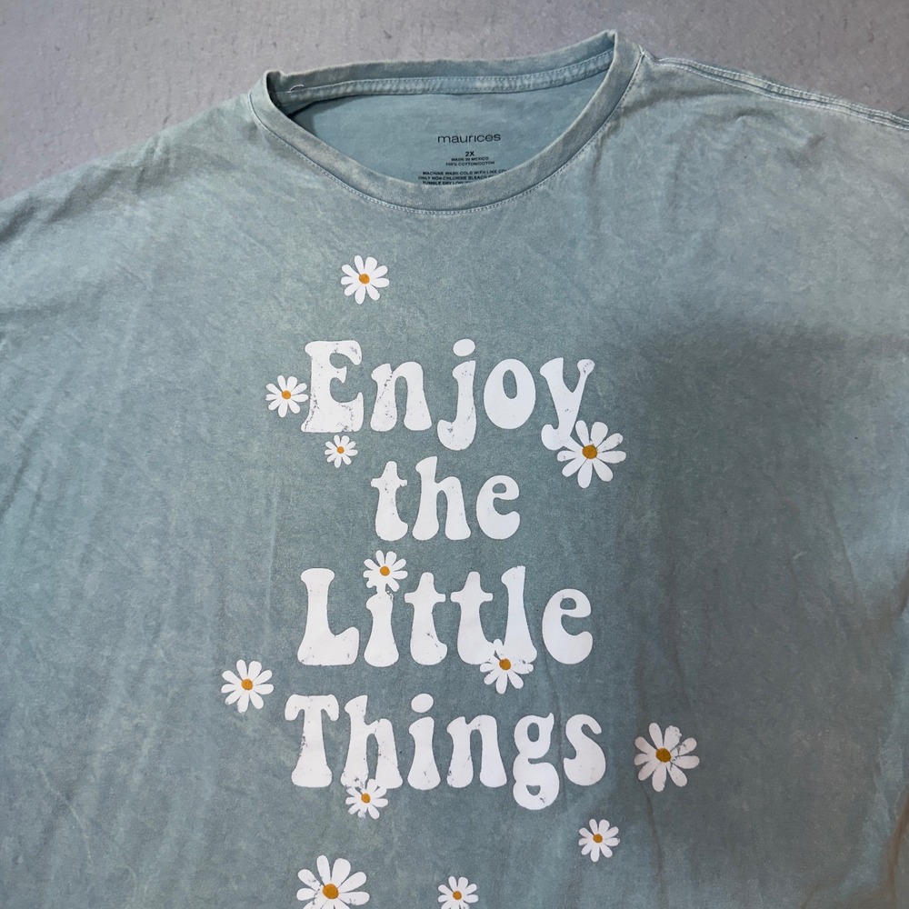 Maurices T Shirt 2X Light‎ Blue Daisy Enjoy the Little Things Graphic Tee